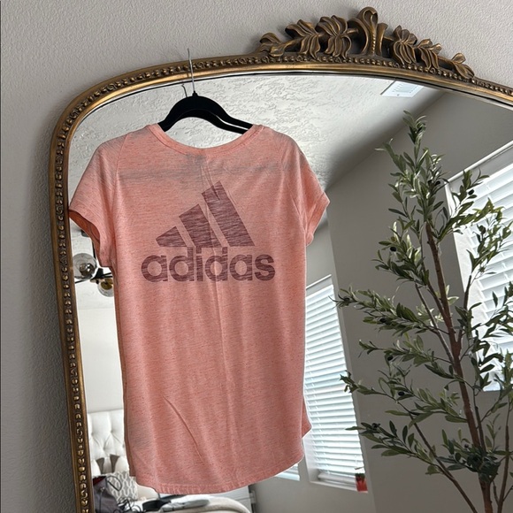 Adidas Fitted Cap Sleeve T-Shirt - Picture 3 of 3